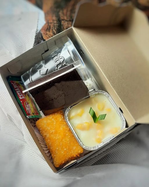 Snack Box Tradisional